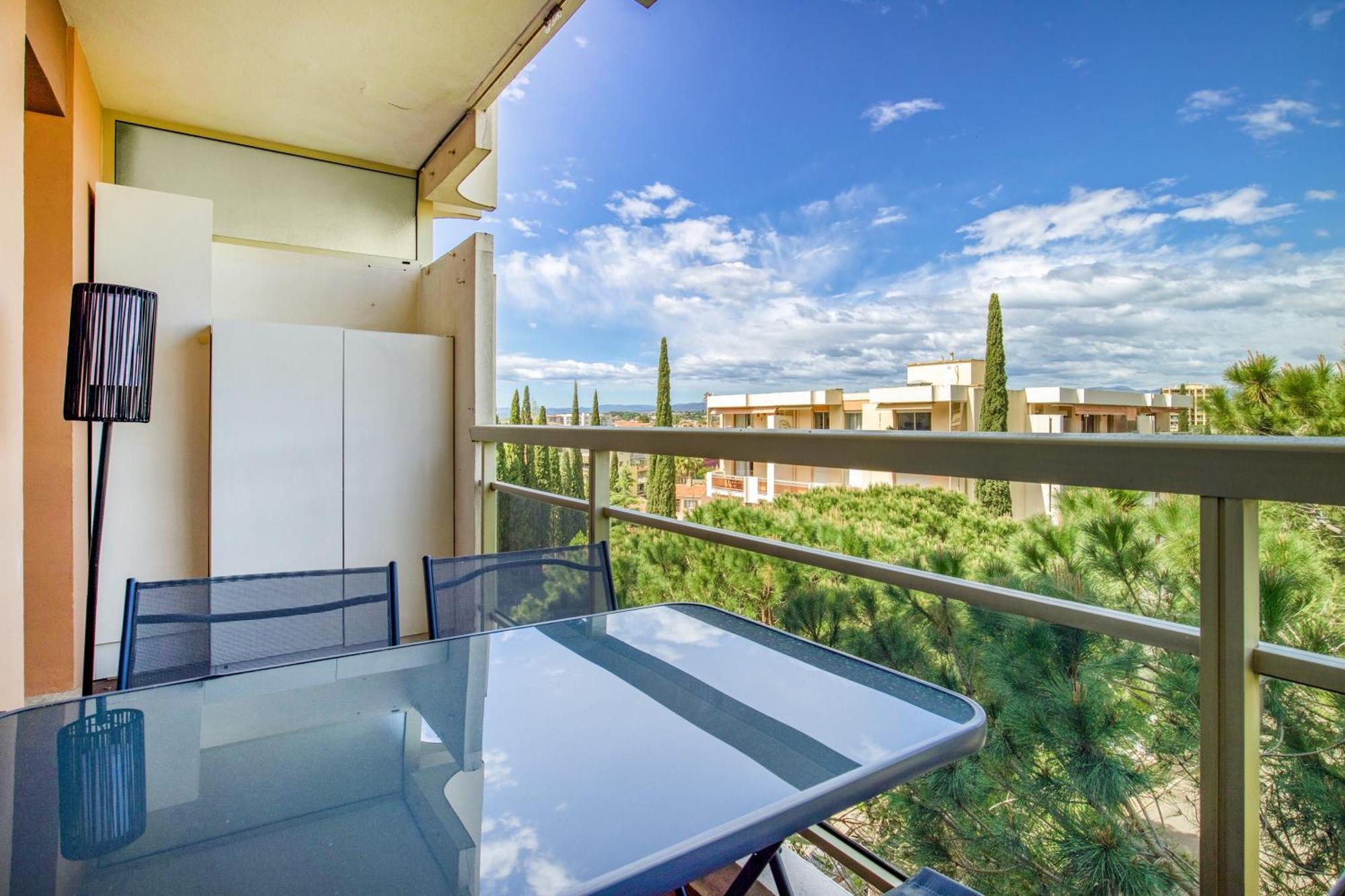 Apartment La Lauve - Climatise Avec Piscine Partagee Saint-Raphael (Var)